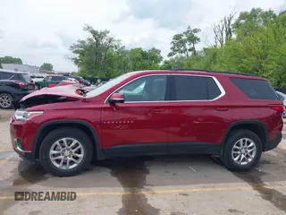 2020 Chevrolet Traverse LT Cloth z VIN 1GNEVGKW6LJ285438, wystawiony jako IAAI lot #42188972 z przebiegiem 53 628 mil mil oraz . Historia ofert i sprzedaży dostępna na DreamBid. Obrazek 14.