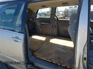 2007 Toyota Sienna CE z VIN 5TDZK23C97S000184, wystawiony jako IAAI lot #42396251 z przebiegiem 248 788 mil mil oraz . Historia ofert i sprzedaży dostępna na DreamBid. Obrazek 8.