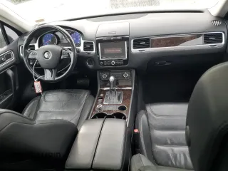2013 Volkswagen Touareg Lux with VIN WVGEF9BP2DD006847, listed as a Copart auction lot 87613955 with 157,200 mi miles and Salvage Title. Bid and sale history available at DreamBid. Image 8.