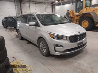 2021 Kia Sedona LX with VIN KNDMB5C18M6673537, listed as a IAAI auction lot 41248120 with 50,255 mi miles. Bid and sale history available at carsss.com. Image 1.