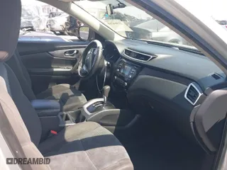 2016 Nissan Rogue SV with VIN KNMAT2MT9GP603056, listed as a IAAI auction lot 41964268 with 177,242 mi miles. Bid and sale history available at carsss.com. Image 5.