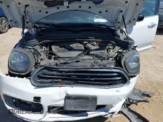 2018 MINI Countryman Cooper with VIN WMZYV5C37J3E03421, listed as a IAAI auction lot 42238016 with 93,810 mi miles and . Bid and sale history available at DreamBid. Image 10.