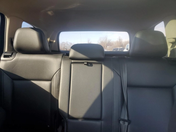 2019 Volkswagen Atlas 3.6L V6 SE w/Technology R-Line with VIN 1V2XR2CA1KC555219, listed as a Copart auction lot 86820824 with 111,747 mi miles and Salvage Title. Bid and sale history available at carsss.com. Image 10.
