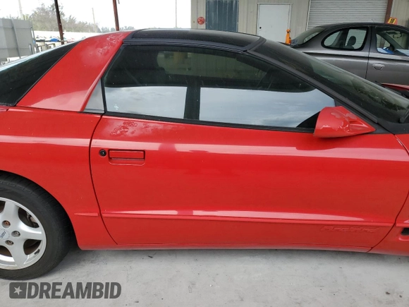 2002 Pontiac Firebird Firebird z VIN 2G2FS22KX22112180, wystawiony jako Copart lot #48508295 z przebiegiem Nie podano mil oraz Czysty tytuł • Clean title. Historia ofert i sprzedaży dostępna na DreamBid. Obrazek 10.