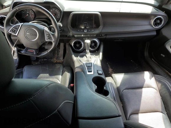 2016 Chevrolet Camaro 2SS z VIN 1G1FH1R74G0118399, wystawiony jako Copart lot #53320365 z przebiegiem 64 551 mil mil oraz Szkody całkowita. Historia ofert i sprzedaży dostępna na DreamBid. Obrazek 8.