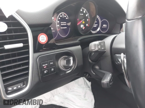 2023 Porsche Cayenne z VIN WP1AA2AY4PDA04474, wystawiony jako IAAI lot #41728559 z przebiegiem 19 514 mil mil oraz . Historia ofert i sprzedaży dostępna na DreamBid. Obrazek 11.