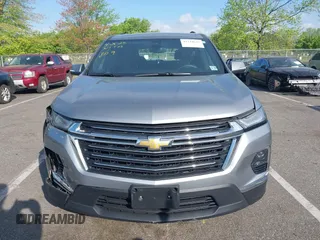 2023 Chevrolet Traverse LT Cloth z VIN 1GNEVGKW3PJ336948, wystawiony jako IAAI lot #42144619 z przebiegiem 15 580 mil mil oraz . Historia ofert i sprzedaży dostępna na DreamBid. Obrazek 12.