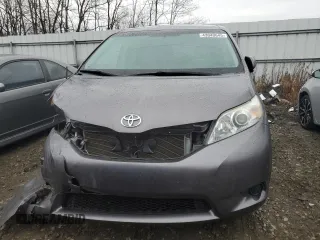 2013 Toyota Sienna LE with VIN 5TDJK3DC9DS060009, listed as a Copart auction lot 43040645 with 171,369 mi miles and Salvage Title. Bid and sale history available at carsss.com. Image 5.