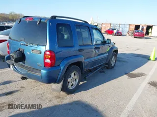 2004 Jeep Liberty Limited with VIN 1J4GL58K34W235515, listed as a IAAI auction lot 41863833 with 200,935 mi miles. Bid and sale history available at carsss.com. Image 4.
