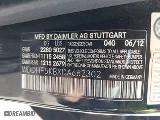 2013 Mercedes-Benz E-Class E 350 Luxury with VIN WDDHF5KBXDA662302, listed as a IAAI auction lot 41797633 with 153,644 mi miles. Bid and sale history available at carsss.com. Image 9.