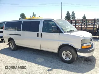 2007 Chevrolet Express Passenger with VIN 1GAHG39U871190066, listed as a Copart auction lot 57879915 with 250,921 mi miles and Clean title. Bid and sale history available at DreamBid. Image 4.