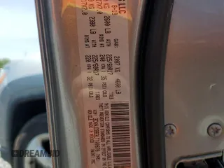 2020 Jeep Compass Latitude z VIN 3C4NJDBB3LT100870, wystawiony jako Copart lot #55840125 z przebiegiem 58 999 mil mil oraz Szkoda całkowita • Salvage title. Historia ofert i sprzedaży dostępna na DreamBid. Obrazek 12.