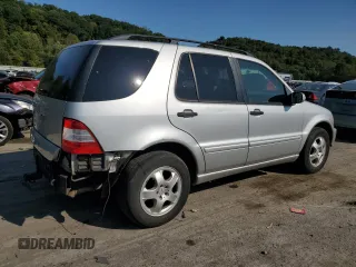 2002 Mercedes-Benz M-Class with VIN 4JGAB54E52A337189, listed as a Copart auction lot 71348154 with 220,378 mi miles and Salvage Title. Bid and sale history available at carsss.com. Image 3.