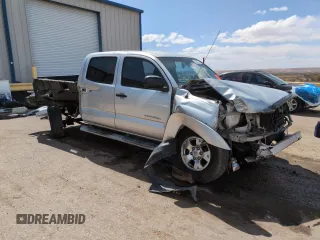 2006 Toyota Tacoma PreRunner z VIN 5TEJU62N56Z167225, wystawiony jako Copart lot #51672135 z przebiegiem 147 163 mil mil oraz Szkoda całkowita • Salvage title. Historia ofert i sprzedaży dostępna na DreamBid. Obrazek 4.