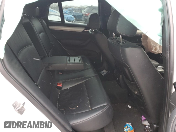 2017 BMW X4 M40i z VIN 5UXXW7C55H0U25737, wystawiony jako Copart lot #46354555 z przebiegiem Nie podano mil oraz Szkoda całkowita • Salvage title. Historia ofert i sprzedaży dostępna na DreamBid. Obrazek 11.