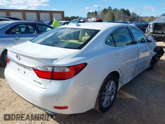2014 Lexus ES with VIN JTHBK1GG2E2116094, listed as a IAAI auction lot 41728294 with 92,036 mi miles and . Bid and sale history available at carsss.com. Image 4.