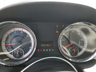 2015 Dodge Grand Caravan SXT with VIN 2C4RDGCG2FR523600, listed as a Copart auction lot 51471965 with 100,578 mi miles and Salvage Title. Bid and sale history available at DreamBid. Image 9.