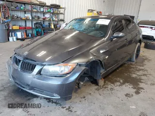 2006 BMW 3 Series 325i z VIN WBAVB13526PT07955, wystawiony jako IAAI lot #42401872 z przebiegiem Nie podano mil oraz . Historia ofert i sprzedaży dostępna na DreamBid. Obrazek 17.