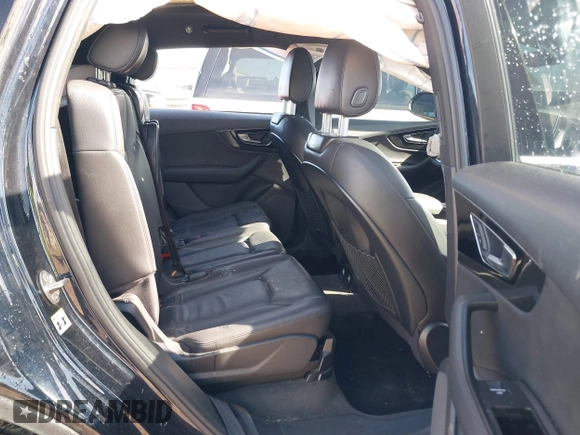 2017 Audi Q7 Premium Plus z VIN WA1LAAF74HD044974, wystawiony jako IAAI lot #41823974 z przebiegiem 135 619 mil mil oraz . Historia ofert i sprzedaży dostępna na DreamBid. Obrazek 8.