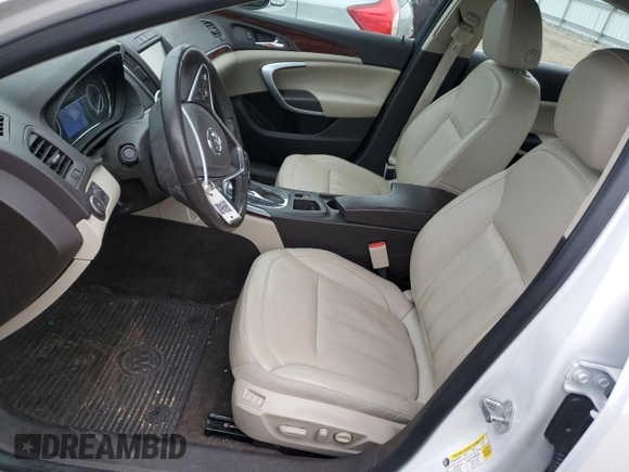 2017 Buick Regal Premium II with VIN 2G4GS5GX6H9112372, listed as a Copart auction lot 82235794 with 38,213 mi miles and Salvage Title. Bid and sale history available at DreamBid. Image 7.