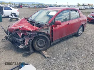 2010 Nissan Versa S с VIN 3N1BC1AP6AL426445, выставлен на аукционе IAAI как лот 42175164 с пробегом 161 645 миль миль и . История ставок и продаж доступна на DreamBid. Изображение 18.
