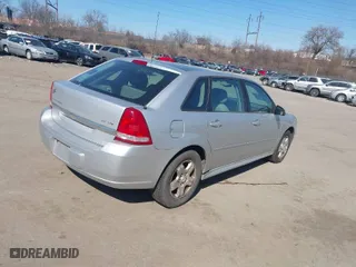 2004 Chevrolet Malibu Maxx LT with VIN 1G1ZU64864F200214, listed as a IAAI auction lot 41690943 with 206,173 mi miles. Bid and sale history available at carsss.com. Image 4.