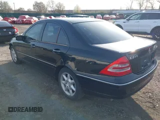 2004 Mercedes-Benz C 240 с VIN WDBRF81J84F536367, выставлен на аукционе IAAI как лот 41940002 с пробегом Не указан миль и . История ставок и продаж доступна на DreamBid. Изображение 3.
