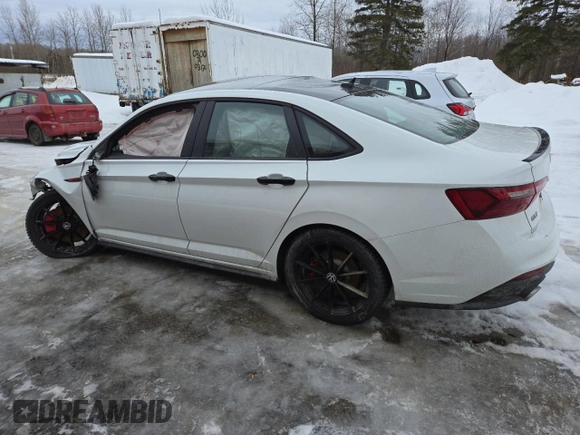 2024 Volkswagen Jetta GLI 40th Anniversary Edition z VIN 3VW9T7BU3RM068730, wystawiony jako Copart lot #42332555 z przebiegiem Nie podano mil oraz Nie do naprawy • Non repairable. Historia ofert i sprzedaży dostępna na DreamBid. Obrazek 2.