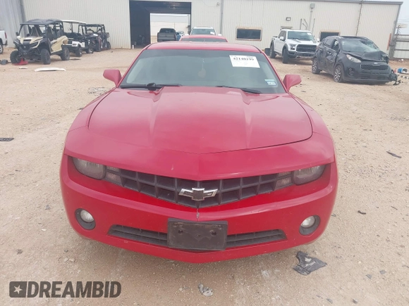 2013 Chevrolet Camaro LT z VIN 2G1FB1E32D9199408, wystawiony jako IAAI lot #42140199 z przebiegiem 204 629 mil mil oraz . Historia ofert i sprzedaży dostępna na DreamBid. Obrazek 12.