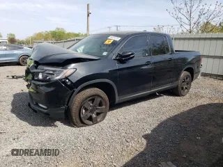 2024 Honda Ridgeline Black Edition z VIN 5FPYK3F8XRB029250, wystawiony jako Copart lot #54557575 z przebiegiem 4 432 mil mil oraz Szkoda całkowita • Salvage title. Historia ofert i sprzedaży dostępna na DreamBid. Obrazek 1.