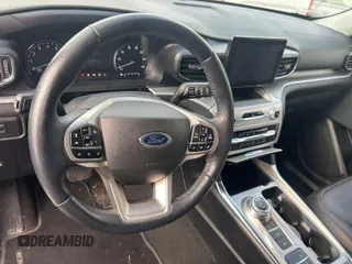 2022 Ford Explorer XLT z VIN 1FMSK7DH5NGB41796, wystawiony jako IAAI lot #42414954 z przebiegiem 91 562 mil mil oraz . Historia ofert i sprzedaży dostępna na DreamBid. Obrazek 14.