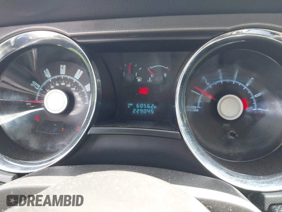 2010 Ford Mustang V6 with VIN 1ZVBP8AN6A5158017, listed as a IAAI auction lot 42005121 with 229,045 mi miles and . Bid and sale history available at DreamBid. Image 7.