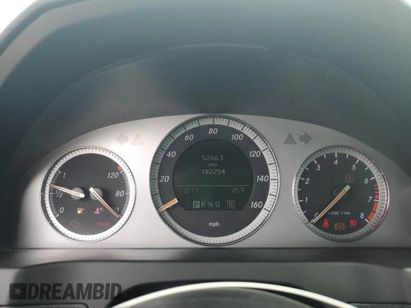 2008 Mercedes-Benz C 300 Sport с VIN WDDGF81X18F121111, выставлен на аукционе Copart как лот 61053215 с пробегом 182 254 миль миль и Списание • Salvage title. История ставок и продаж доступна на DreamBid. Изображение 9.