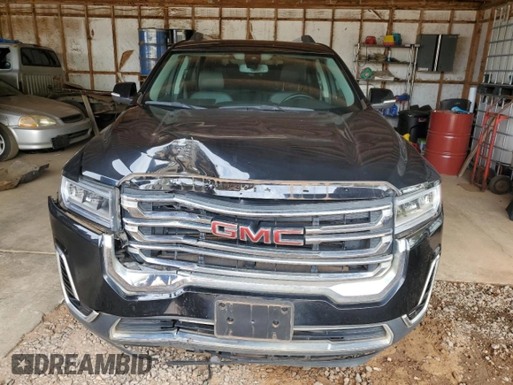 2023 GMC Acadia SLT with VIN 1GKKNUL48PZ250693, listed as a Copart auction lot 52652125 with 17,429 mi miles and Clean Title. Bid and sale history available at DreamBid. Image 5.