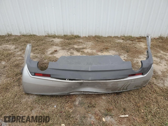 2008 Cadillac CTS RWD w/1SA with VIN 1G6DF577280180743, listed as a Copart auction lot 75538004 with 108,135 mi miles and Salvage Title. Bid and sale history available at carsss.com. Image 14.