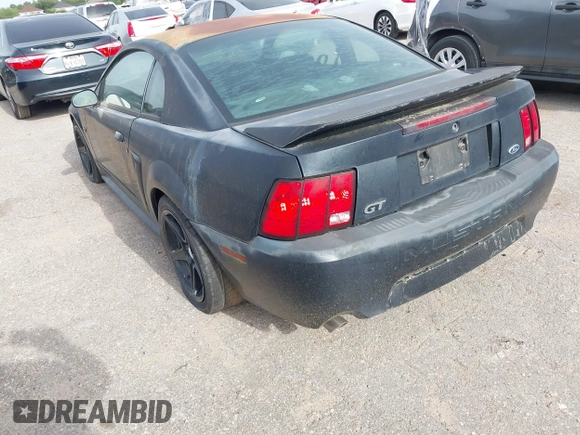 2000 Ford Mustang GT with VIN 1FAFP42X1YF196276, listed as a IAAI auction lot 42255961 with Not Provided miles and . Bid and sale history available at DreamBid. Image 3.