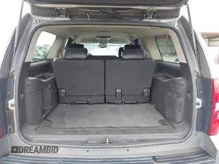 2007 Chevrolet Suburban LT с VIN 1GNFK163X7J237585, выставлен на аукционе IAAI как лот 41802337 с пробегом 225 449 миль миль и . История ставок и продаж доступна на DreamBid. Изображение 17.