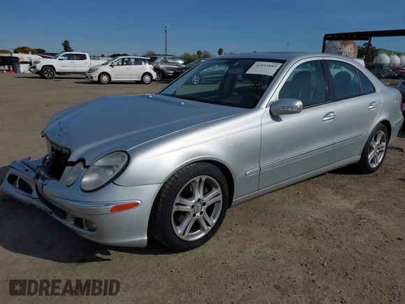 2006 Mercedes-Benz E 350 z VIN WDBUF56J96A907201, wystawiony jako IAAI lot #41855889 z przebiegiem 199 029 mil mil oraz . Historia ofert i sprzedaży dostępna na DreamBid. Obrazek 18.