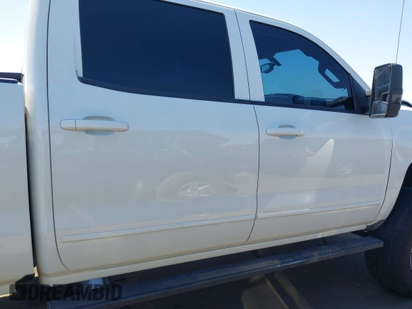 2016 Chevrolet Silverado 1500 LT with VIN 3GCUKREC5GG369915, listed as a IAAI auction lot 42082155 with 137,671 mi miles and . Bid and sale history available at DreamBid. Image 13.
