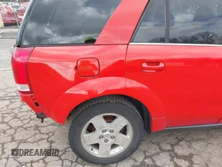 2006 Saturn VUE z VIN 5GZCZ53496S818286, wystawiony jako IAAI lot #41887405 z przebiegiem 219 872 mil mil oraz . Historia ofert i sprzedaży dostępna na DreamBid. Obrazek 18.
