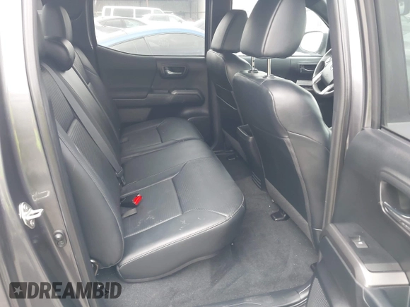 2018 Toyota Tacoma SR with VIN 5TFCZ5AN6JX127774, listed as a IAAI auction lot 41801158 with 28,161 mi miles and . Bid and sale history available at DreamBid. Image 8.