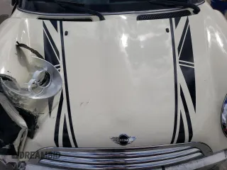 2008 MINI Convertible with VIN WMWRF33518TF67472, listed as a Copart auction lot 72073604 with 61,024 mi miles and Salvage title. Bid and sale history available at DreamBid. Image 11.