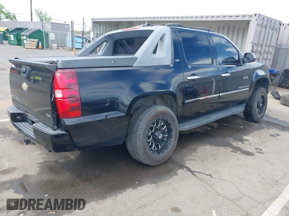 2010 Chevrolet Avalanche LTZ with VIN 3GNVKGE02AG234646, listed as a IAAI auction lot 41969830 with 243,324 mi miles and . Bid and sale history available at DreamBid. Image 4.
