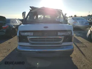 2001 Ford Econoline Passenger XL with VIN 1FMRE11LX1HA66495, listed as a Copart auction lot 70438864 with 306,671 mi miles and Salvage Title. Bid and sale history available at carsss.com. Image 5.