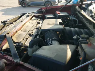 2021 Chevrolet Silverado 1500 LT Trail Boss z VIN 1GCPYFEL2MZ386824, wystawiony jako IAAI lot #43395336 z przebiegiem 70 010 mil mil oraz . Historia ofert i sprzedaży dostępna na DreamBid. Obrazek 12.