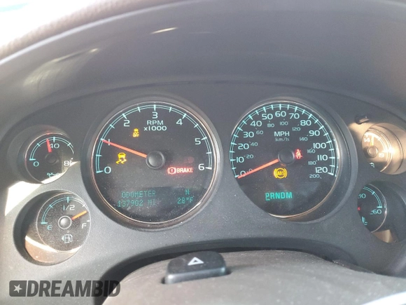 2014 Chevrolet Suburban LTZ with VIN 1GNSCKE08ER168239, listed as a Copart auction lot 42143915 with 137,902 mi miles and Salvage title. Bid and sale history available at DreamBid. Image 9.