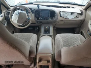 1997 Ford Expedition XLT with VIN 1FMEU17L5VLB80125, listed as a Copart auction lot 83892824 with 257,738 mi miles and Salvage title. Bid and sale history available at DreamBid. Image 8.
