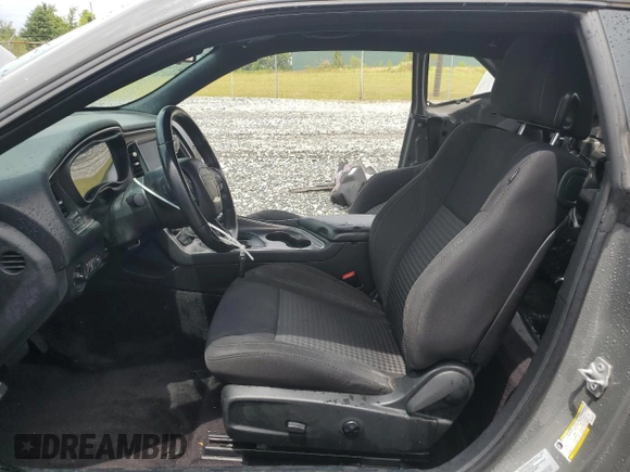 2017 Dodge Challenger SXT z VIN 2C3CDZAG4HH616975, wystawiony jako Copart lot #59321655 z przebiegiem 138 353 mil mil oraz Szkoda całkowita • Salvage title. Historia ofert i sprzedaży dostępna na DreamBid. Obrazek 7.
