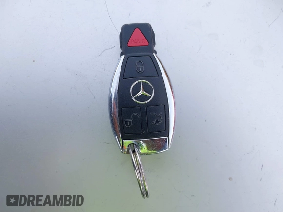 2018 Mercedes-Benz C 300 z VIN WDDWK4JB3JF643216, wystawiony jako IAAI lot #41140000 z przebiegiem 85 819 mil mil oraz . Historia ofert i sprzedaży dostępna na DreamBid. Obrazek 11.