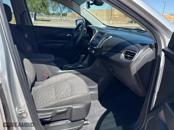 2020 Chevrolet Equinox LT with VIN 3GNAXUEV1LS516576, listed as a Copart auction lot 54550215 with 130,639 mi miles and Clean Title. Bid and sale history available at carsss.com. Image 5.